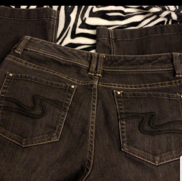 WHBM black Jean's 6 short - Picture 1 of 8